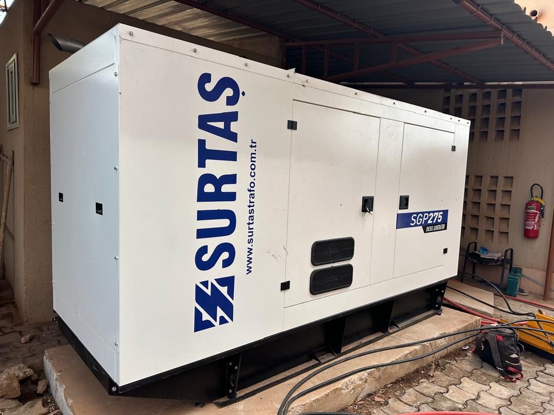 Groupe électrogène de 275 kVA installé par S.T.G.E pour la SONABEL